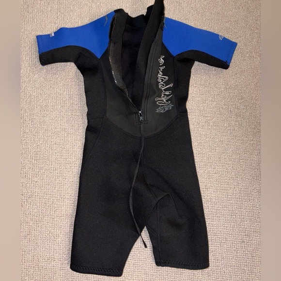 Hyperflex Kids Black & Blue Wetsuit Size 6 - Picture 3 of 4